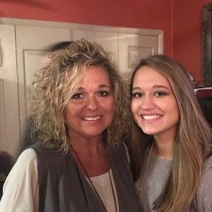 Meet your Posher, Cindy